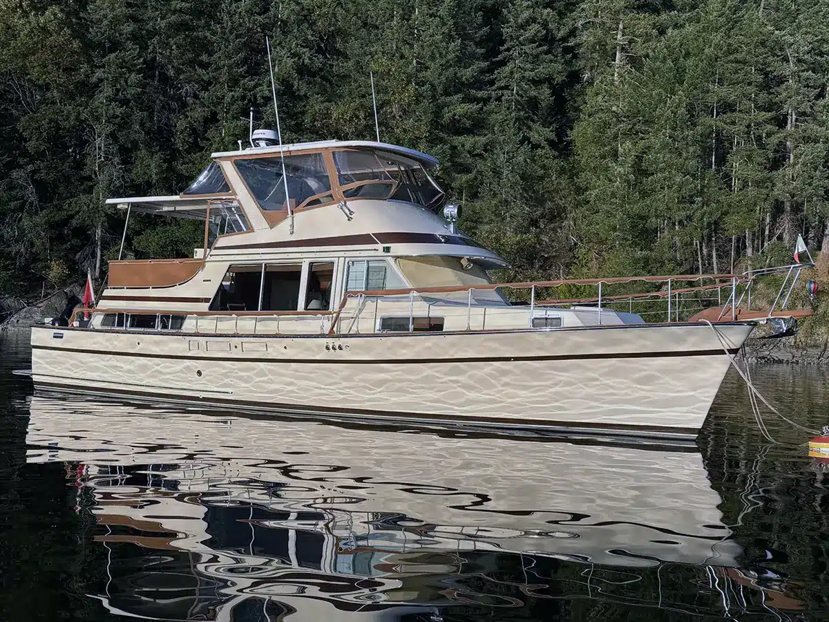 Plane to Sea 1985 Tollycraft 48